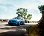 Volvo V60 Plug-In Hybrid R-Design 2014 года